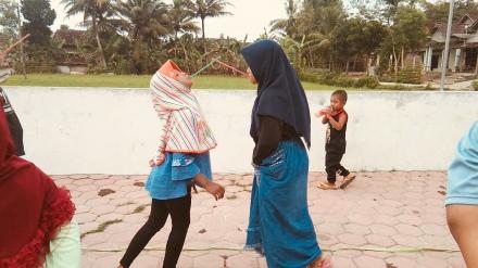 Pagi Ceria Dengan Santri TPQ  Masjid Baiturrohman Desa Banaran